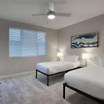 Modern 3-Br Condo Near Kierland