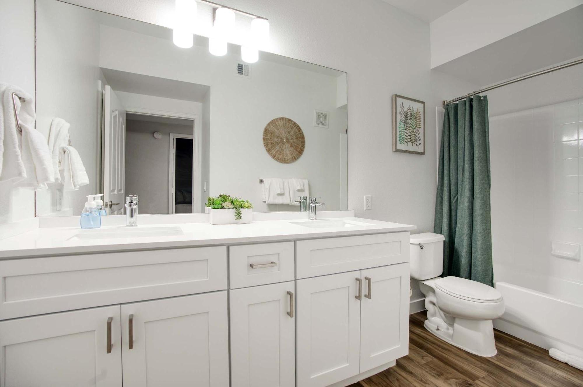 Modern 3-br Near Kierland Scottsdale