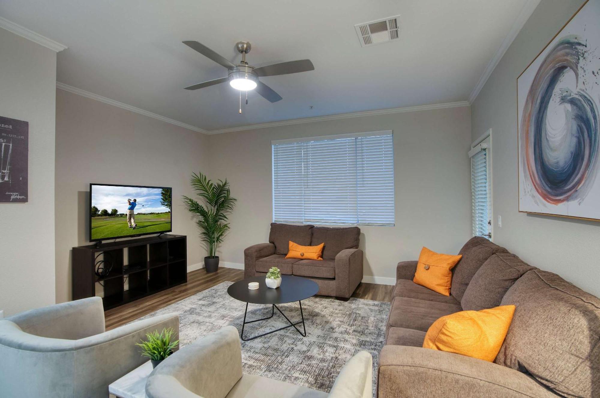 Modern 3-br Near Kierland *